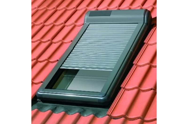 фото Fakro ARZ Wi-Fi рольставни с автоматическим управлением 78x160